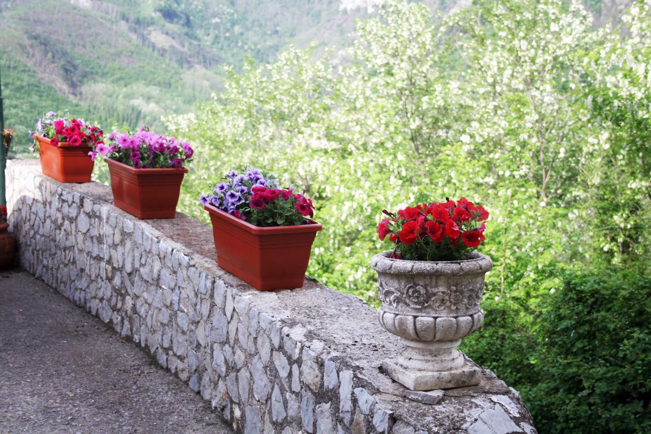 Tra I Monti Bed & Breakfast Tramonti Exterior photo